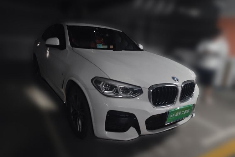 Used BMW X4 2019 xDrive25i M Sport Package Front Right 45 Deg