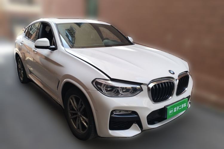 Used BMW X4 2019 xDrive25i M Sport Package Front Right 45 Deg