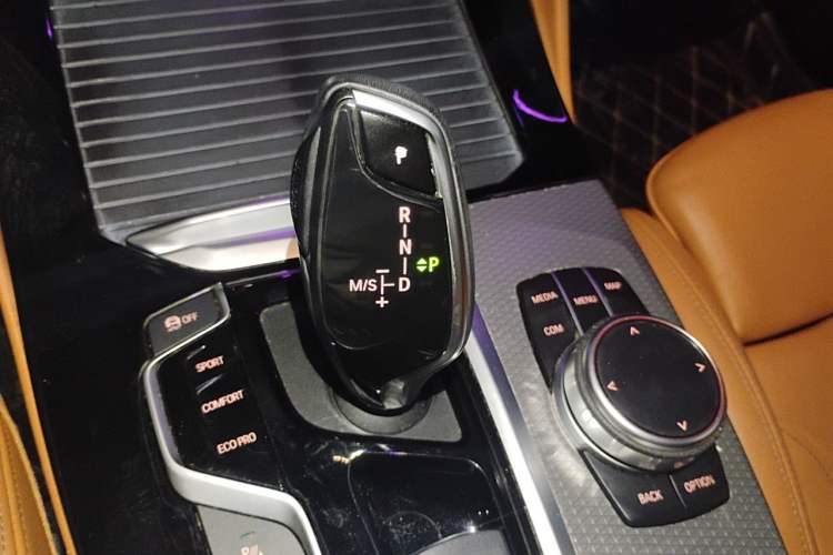 Used BMW X4 2019 xDrive25i M Sport Package Gear Lever