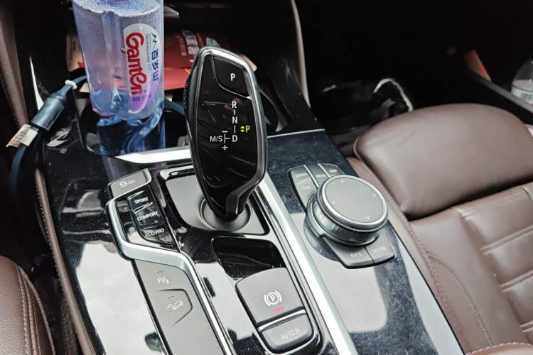 Used BMW X4 2019 xDrive25i M Sport Package Gear Lever