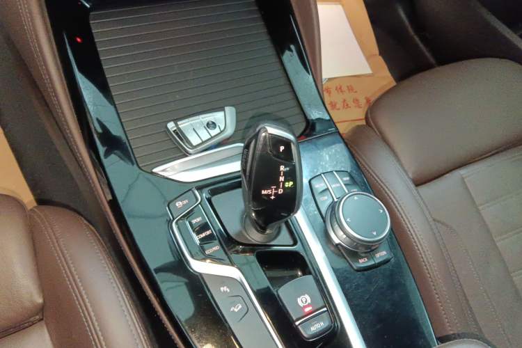 Used BMW X4 2019 xDrive25i M Sport Package Gear Lever