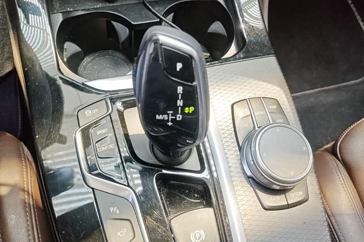 Used BMW X4 2019 xDrive25i M Sport Package Gear Lever