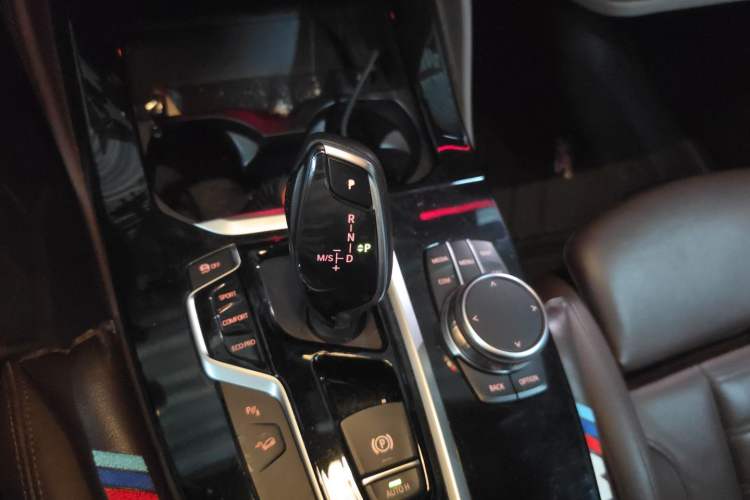 Used BMW X4 2019 xDrive25i M Sport Package Gear Lever