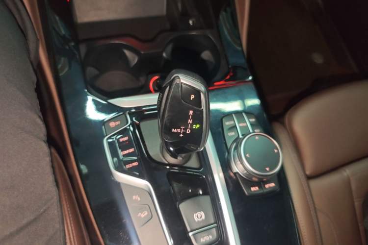 Used BMW X4 2019 xDrive25i M Sport Package Gear Lever