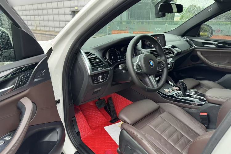 Used BMW X4 2019 xDrive25i M Sport Package Interior 1