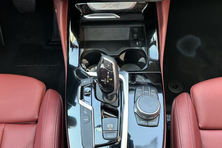 Used BMW X4 2019 xDrive25i M Sport Package Interior 5