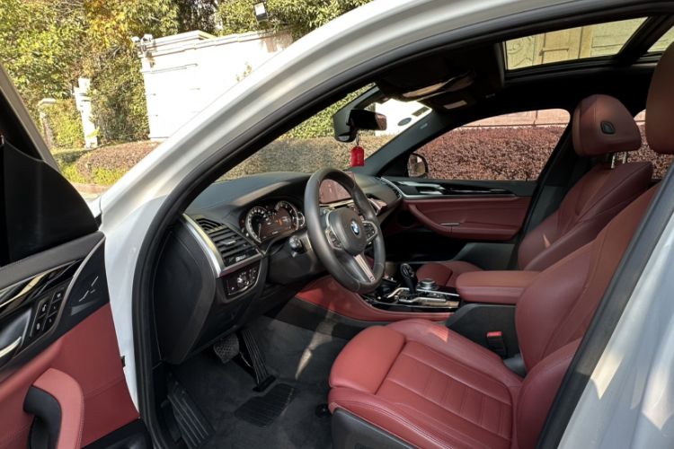 Used BMW X4 2019 xDrive25i M Sport Package Interior 6