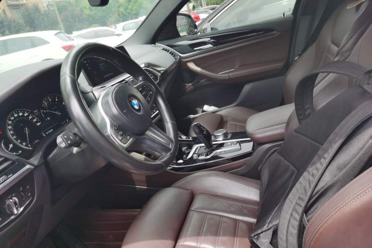 Used BMW X4 2019 xDrive25i M Sport Package Left Front Seat