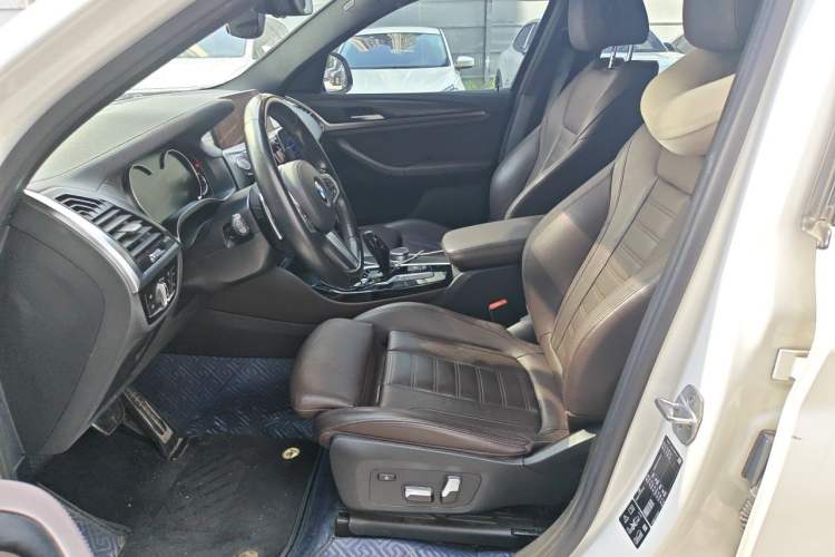 Used BMW X4 2019 xDrive25i M Sport Package Left Front Seat