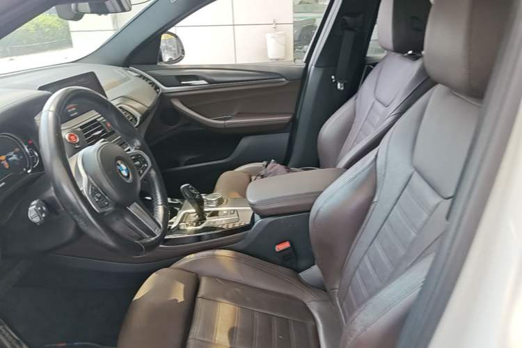 Used BMW X4 2019 xDrive25i M Sport Package Left Front Seat