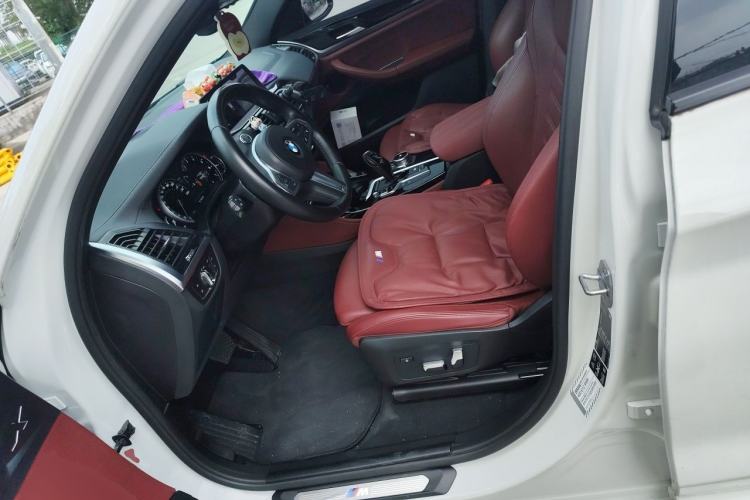 Used BMW X4 2019 xDrive25i M Sport Package Left Front Seat