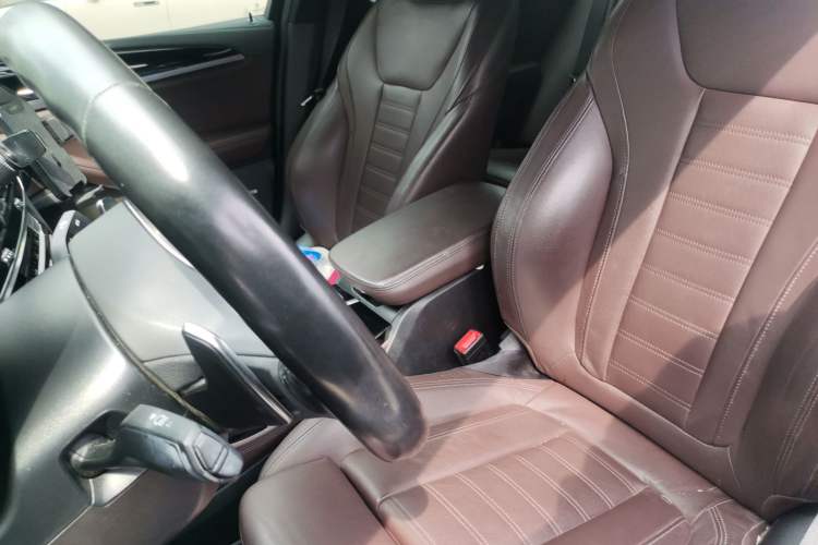 Used BMW X4 2019 xDrive25i M Sport Package Left Front Seat