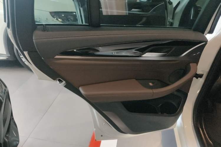 Used BMW X4 2019 xDrive25i M Sport Package Left Rear Door Interior