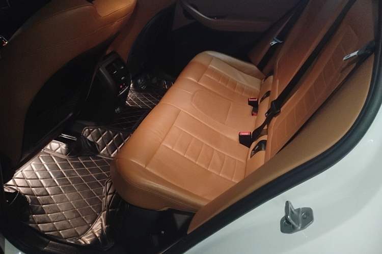 Used BMW X4 2019 xDrive25i M Sport Package Left Rear Seat