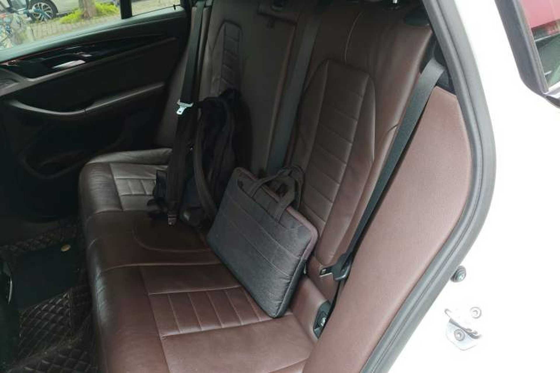 Used BMW X4 2019 xDrive25i M Sport Package Left Rear Seat