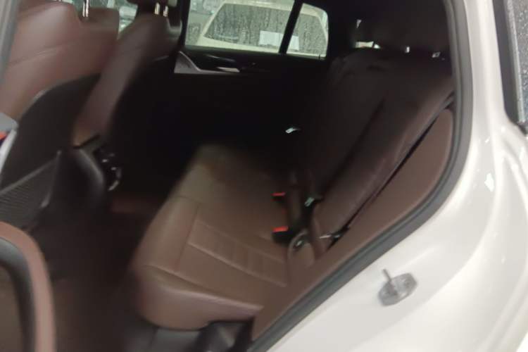 Used BMW X4 2019 xDrive25i M Sport Package Left Rear Seat