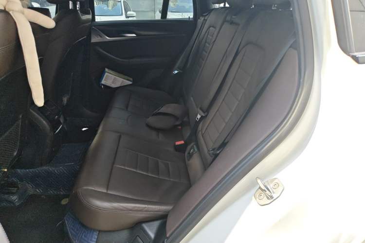 Used BMW X4 2019 xDrive25i M Sport Package Left Rear Seat