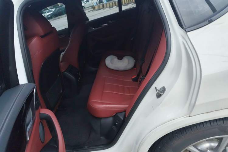 Used BMW X4 2019 xDrive25i M Sport Package Left Rear Seat
