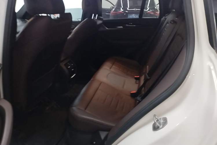 Used BMW X4 2019 xDrive25i M Sport Package Left Rear Seat