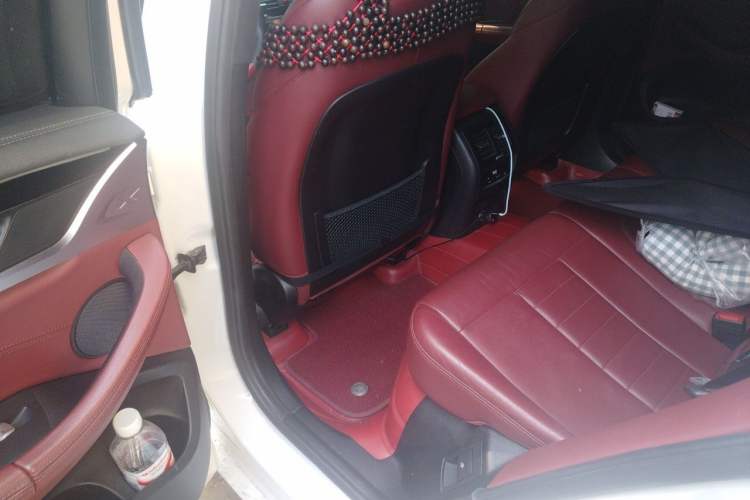 Used BMW X4 2019 xDrive25i M Sport Package Left Rear Seat