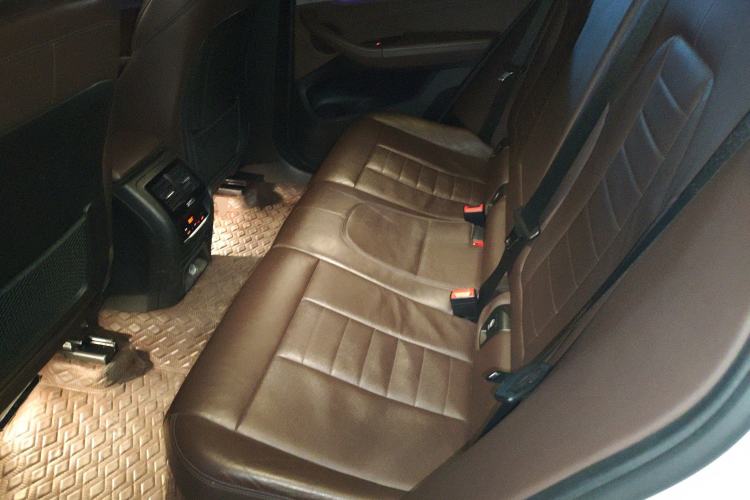 Used BMW X4 2019 xDrive25i M Sport Package Left Rear Seat