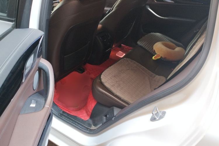 Used BMW X4 2019 xDrive25i M Sport Package Left Rear Seat