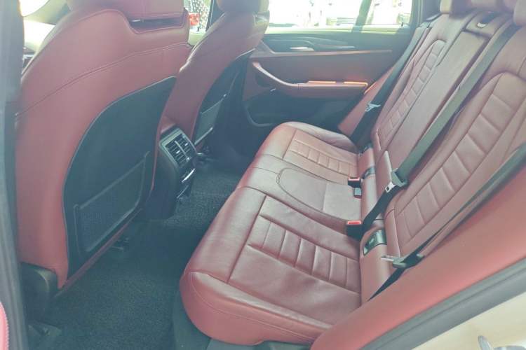 Used BMW X4 2019 xDrive25i M Sport Package Left Rear Seat