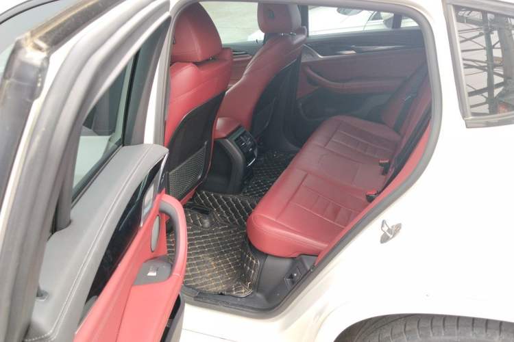 Used BMW X4 2019 xDrive25i M Sport Package Left Rear Seat