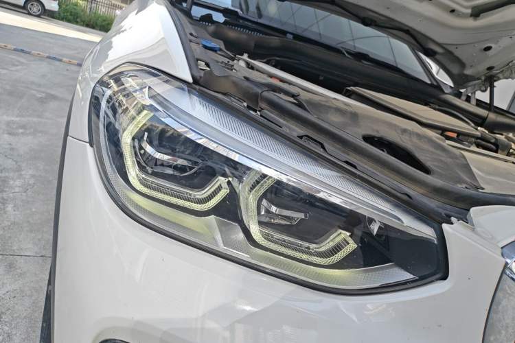 Used BMW X4 2019 xDrive25i M Sport Package Right Front Headlight