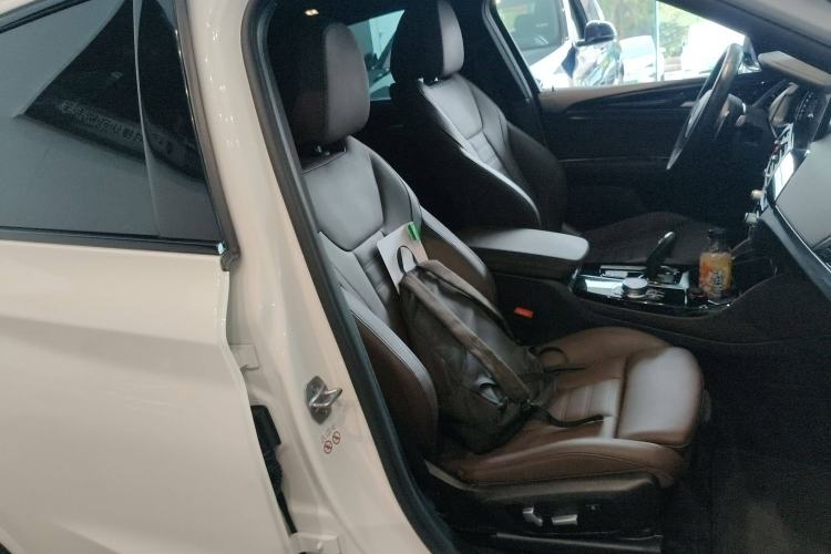 Used BMW X4 2019 xDrive25i M Sport Package Right Front Seat