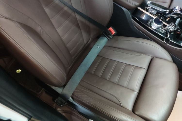 Used BMW X4 2019 xDrive25i M Sport Package Right Front Seat