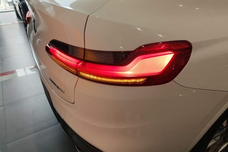 Used BMW X4 2019 xDrive25i M Sport Package Right Rear Taillight