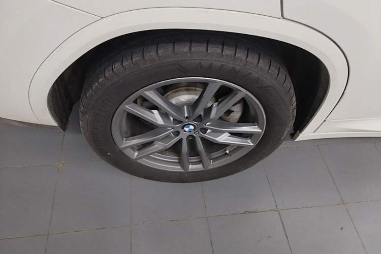Used BMW X4 2019 xDrive25i M Sport Package Right Rear Wheel Hub