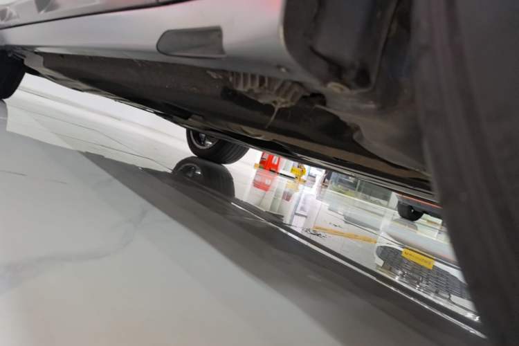 Used BMW X4 2019 xDrive25i M Sport Package Right Side Sill