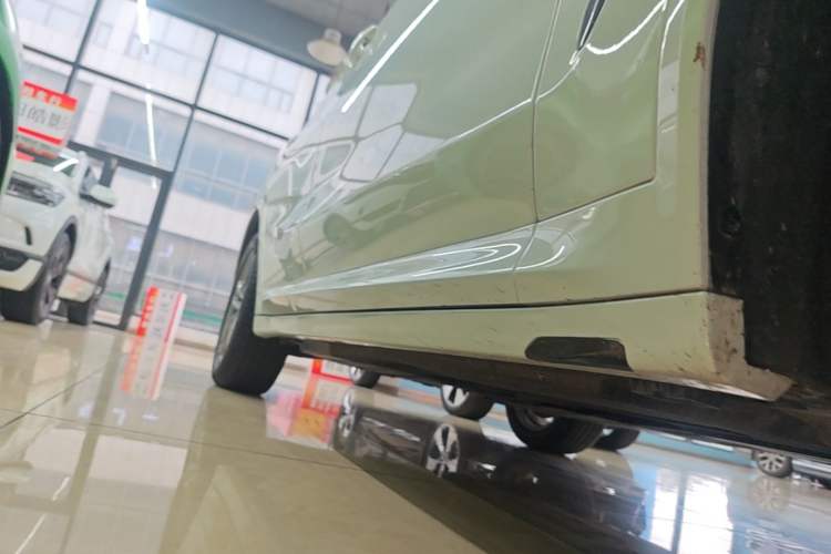 Used BMW X4 2019 xDrive25i M Sport Package Right Side Sill
