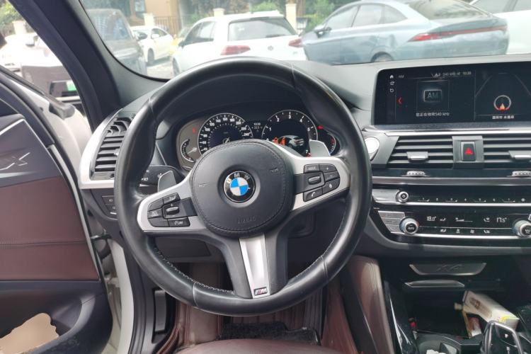 Used BMW X4 2019 xDrive25i M Sport Package Steering Wheel