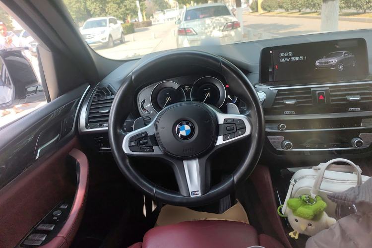 Used BMW X4 2019 xDrive25i M Sport Package Steering Wheel