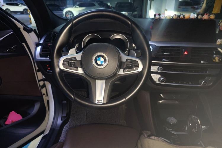 Used BMW X4 2019 xDrive25i M Sport Package Steering Wheel