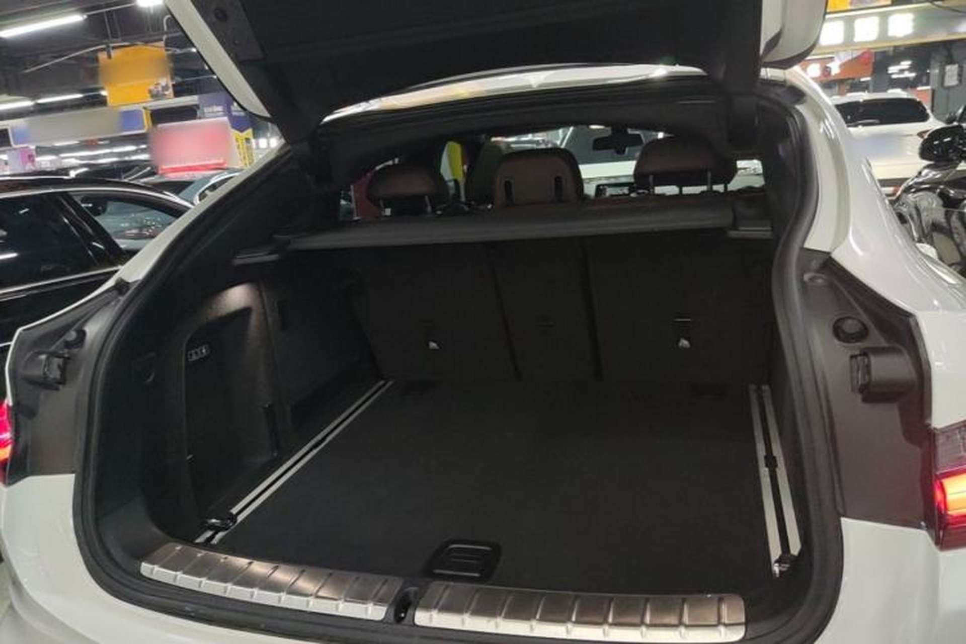 Used BMW X4 2019 xDrive25i M Sport Package Trunk