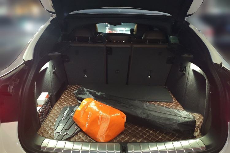 Used BMW X4 2019 xDrive25i M Sport Package Trunk