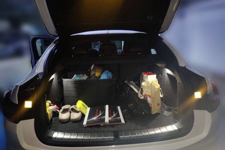 Used BMW X4 2019 xDrive25i M Sport Package Trunk