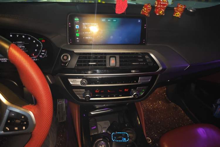 Used BMW X4 2020 xDrive25i M Sport Package Audio And AC Panel
