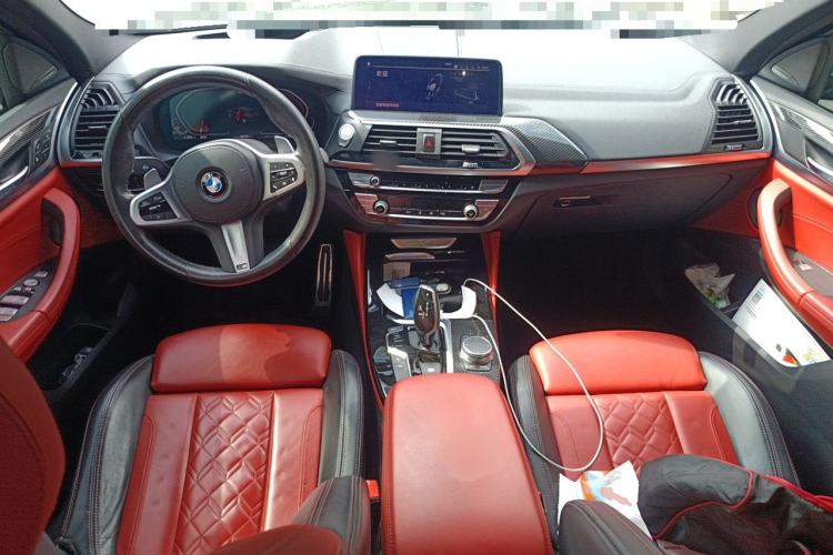 Used BMW X4 2020 xDrive25i Black Knight Limited Edition Center Console