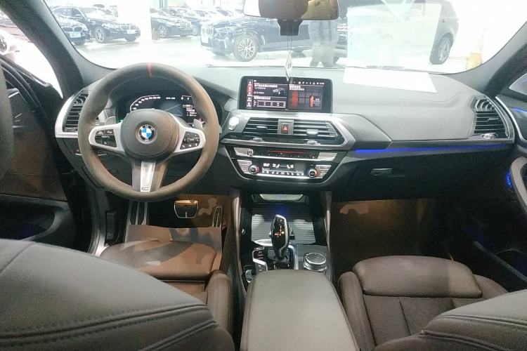 Used BMW X4 2020 xDrive25i M Sport Package Center Console