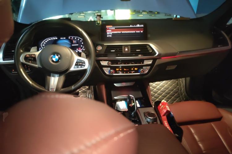 Used BMW X4 2020 xDrive25i M Sport Package Center Console