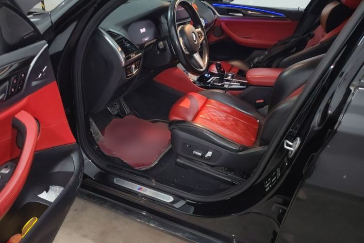 Used BMW X4 2020 xDrive25i Black Knight Limited Edition Driver Seat