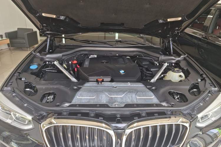 Used BMW X4 2020 xDrive25i M Sport Package Engine Bay