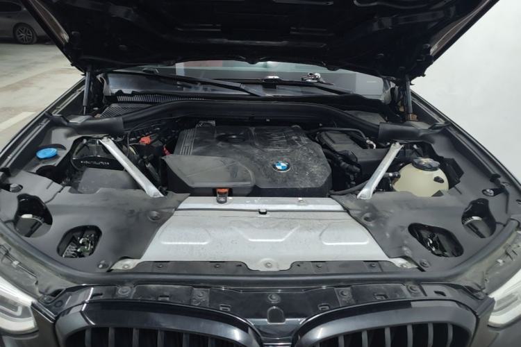 Used BMW X4 2020 xDrive25i Black Knight Limited Edition Engine Bay