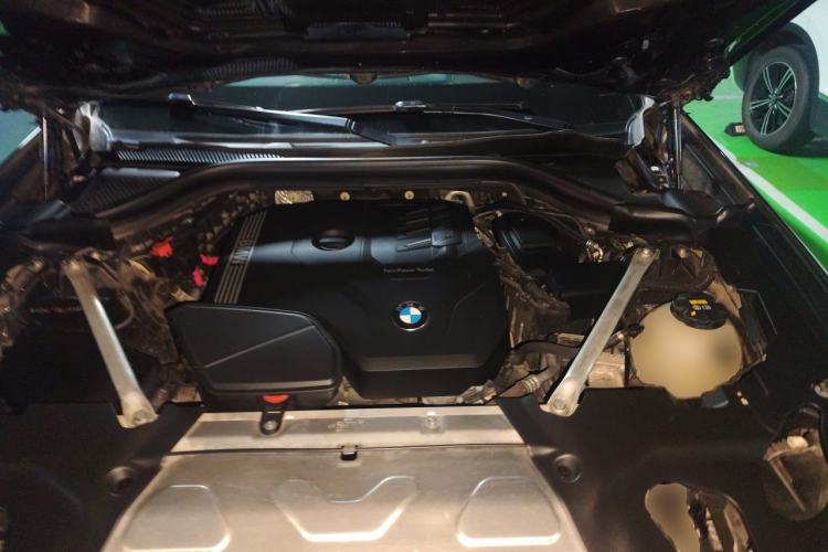 Used BMW X4 2020 xDrive25i M Sport Package Engine Bay