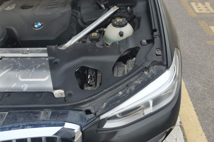 Used BMW X4 2020 xDrive30i M Sport Package Engine Bay Left